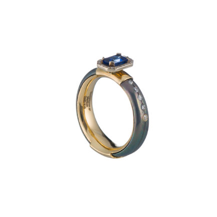 Gray Titanium and k18 Gold Ring with Blue Sapphire and Diamonds