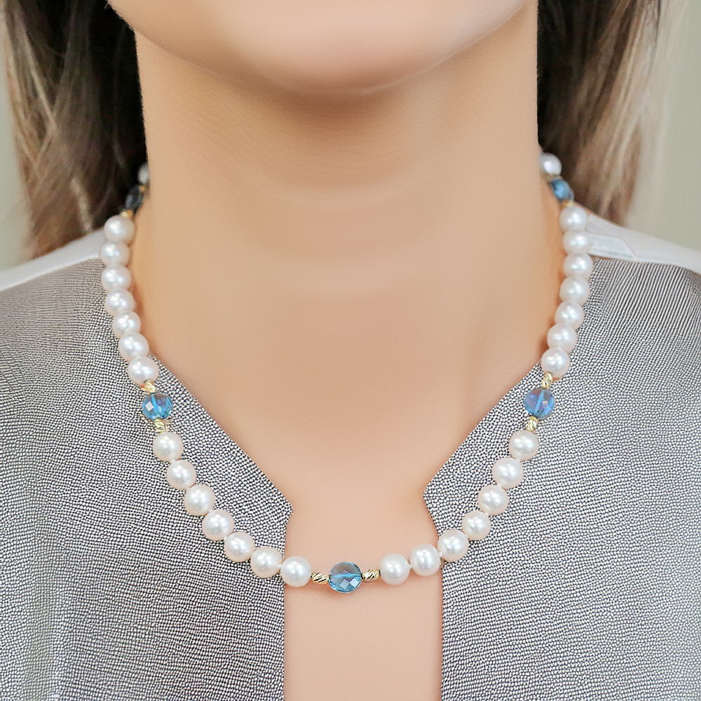 Necklace with pearls 8.0-9.0mm and London Blue Topaz N153270-PE